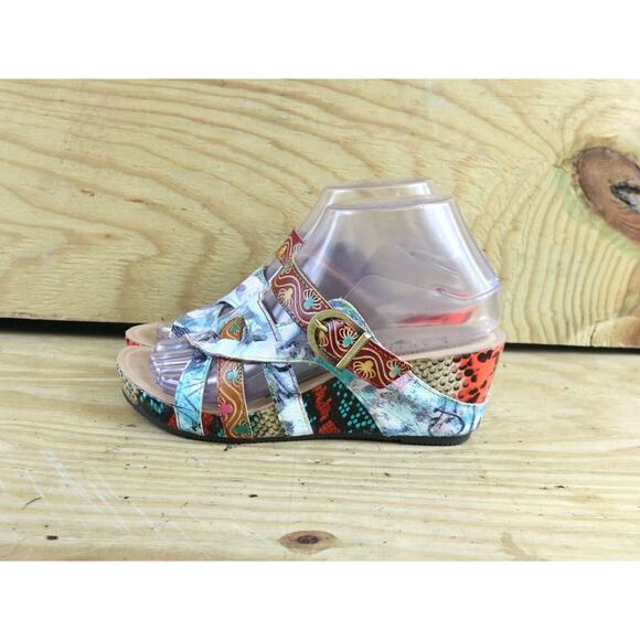 L' Artiste Spring Step Sandals Womens 37 Baocrie Multicolor Wedge Buckle Slip On - Picture 1 of 8